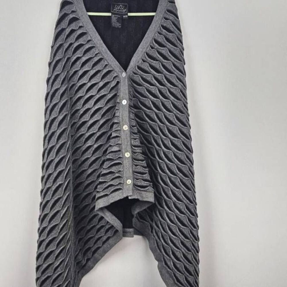 UBU Fall & Winter wrap NWOT